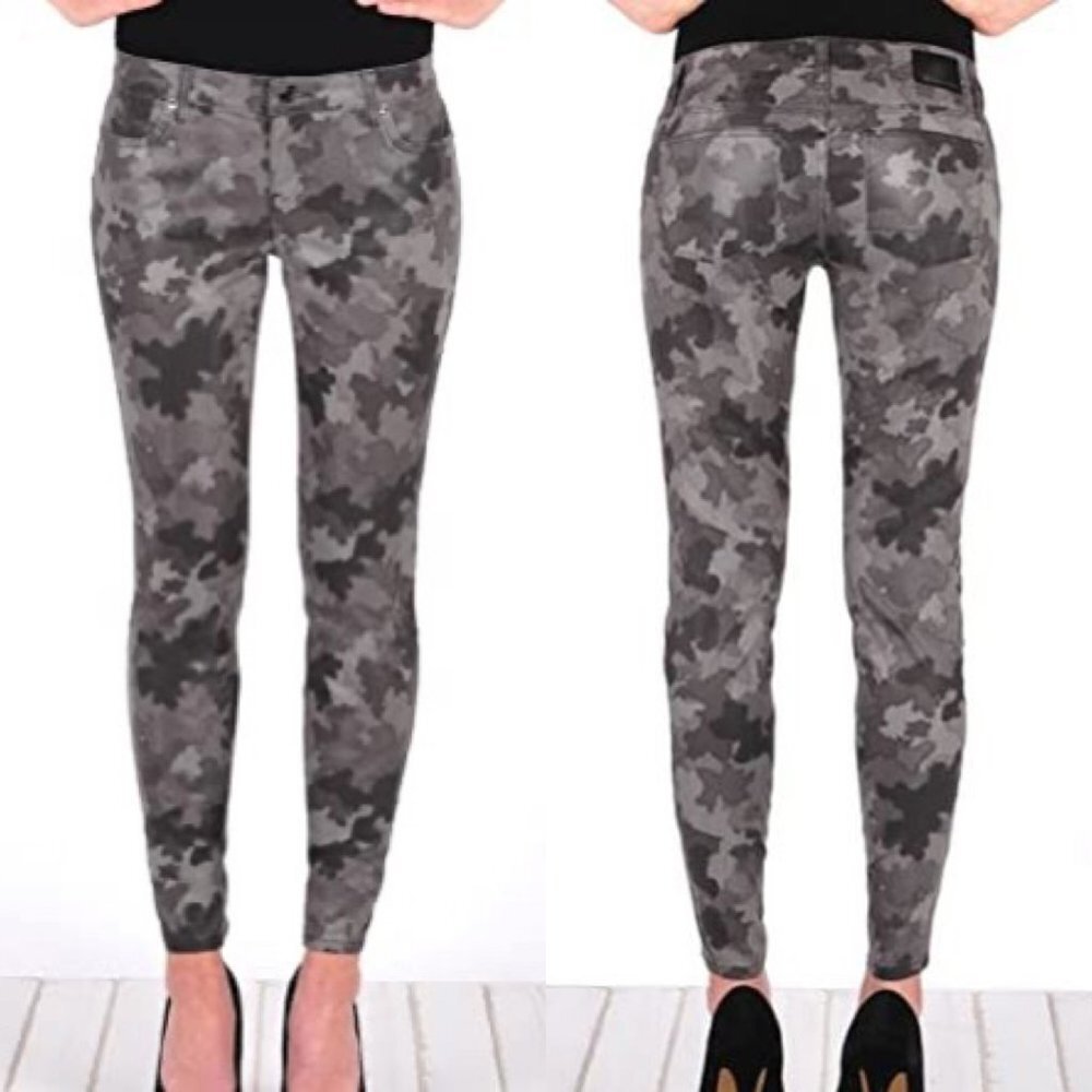 NWT - Henry & Belle Coated Lila Skinny Ankle